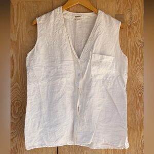 HERMES Vintage White Sleeveless Button-Up Top